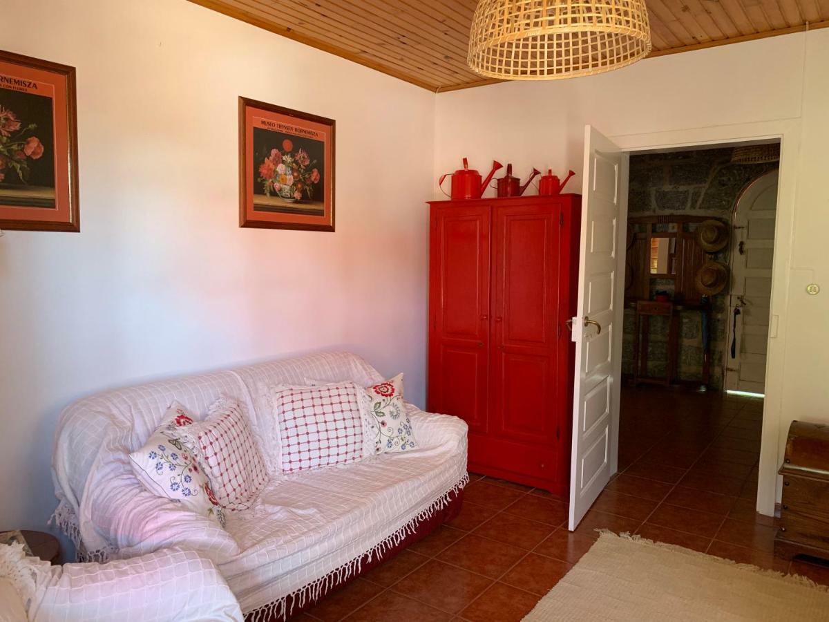 Vila Aurora Parada de Gatim Exteriör bild